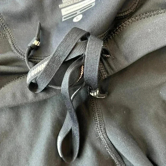 Womens Nike Dri-Fit Black Capri Leggings - L - Picture 6 of 7